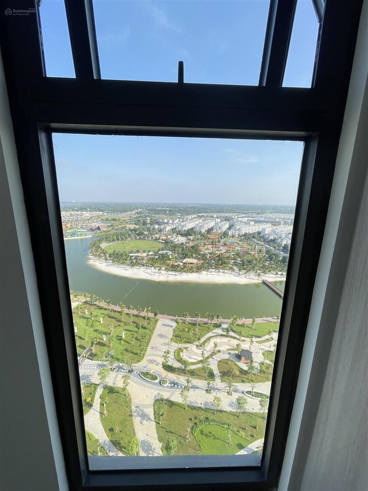 Hiếm  bán căn 3pn vòng cung 100.4m2 view trực diện công viên 36ha, full nội thất lt  giá 8,95 tỷ