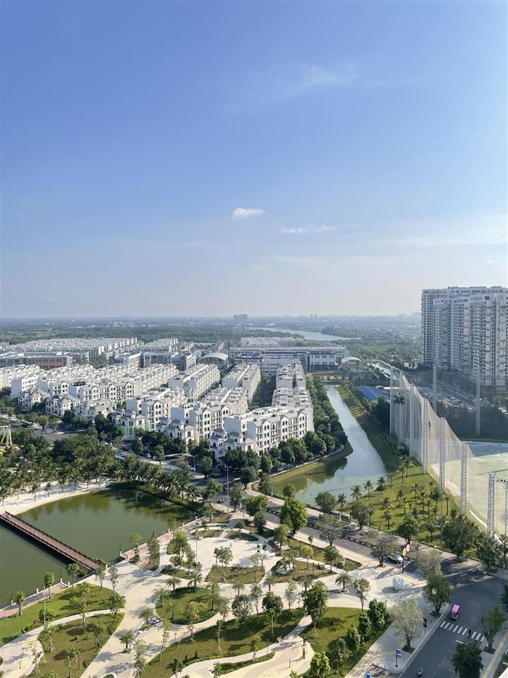 Hiếm  bán căn 3pn vòng cung 100.4m2 view trực diện công viên 36ha, full nội thất lt  giá 8,95 tỷ