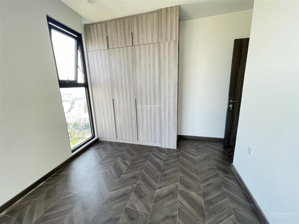 Hiếm  bán căn 3pn vòng cung 100.4m2 view trực diện công viên 36ha, full nội thất lt  giá 8,95 tỷ