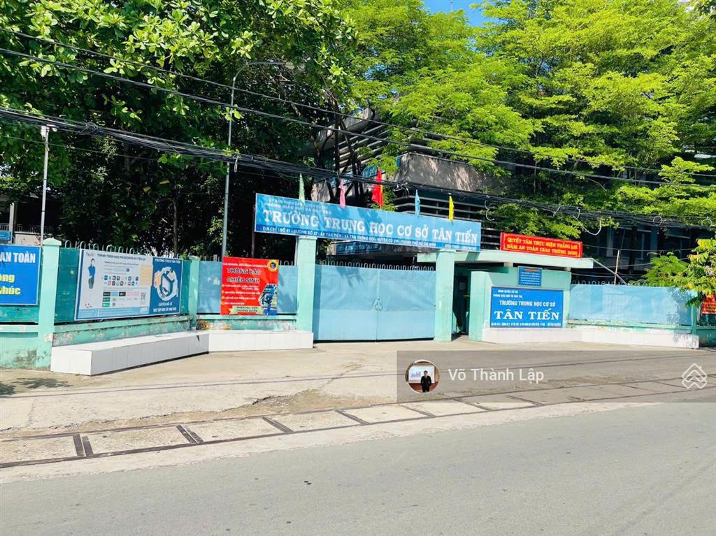 Bán gấp nhà mặt tiền mua về vừa ở + kinh doanh ngay 301 m2 giá chỉ 6,5 tỷ thương lượng