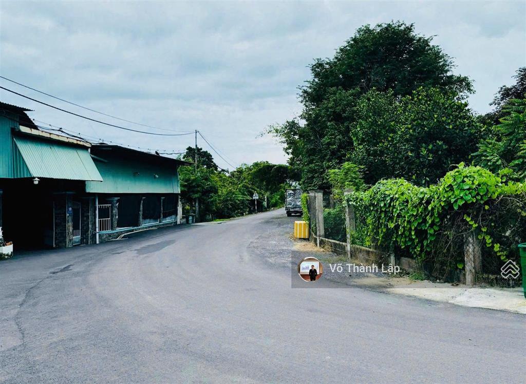 Chính chủ bán đất lọt giữa 2 căn nhà mặt tiền đường nhựa 354m2 thổ cư giá chỉ 6,5 tỷ
