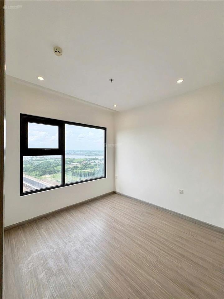 Bán căn hộ 2pn + giá tốt 3,25 tỷ bao thuế phí  the origami 69.2m2  sổ hồng