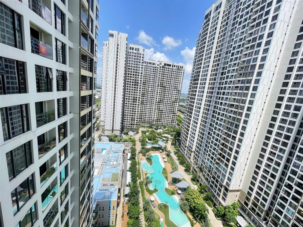 Bán gấp 2 phòng ngủ view hồ bơi 71m² masteri centre point, giá chỉ 4,3 tỷ sổ hồng