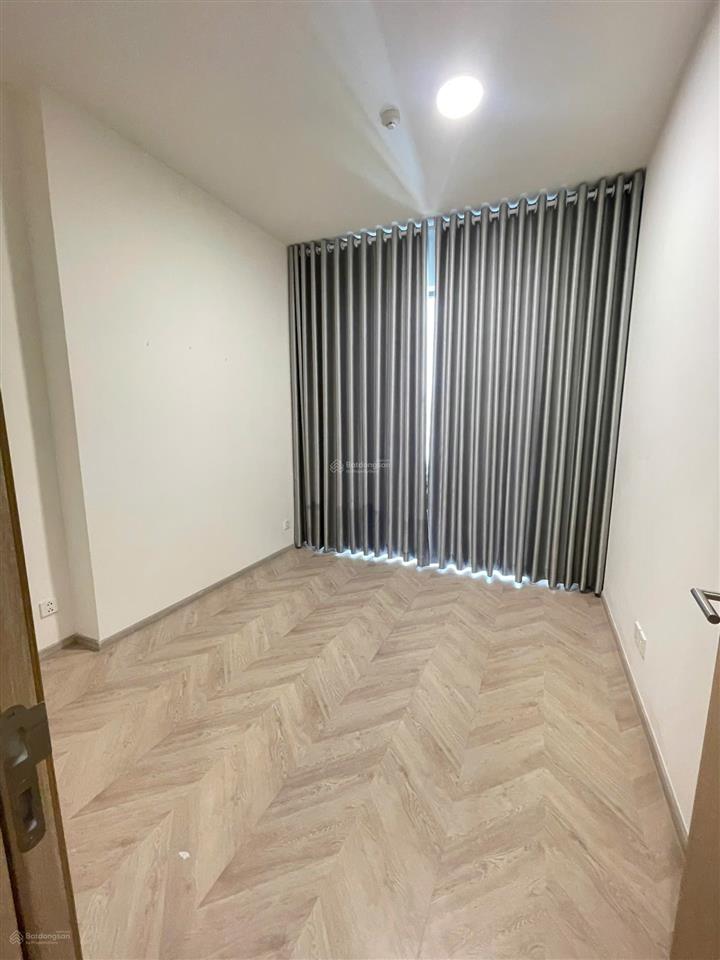 Bán gấp 2 phòng ngủ view hồ bơi 71m² masteri centre point, giá chỉ 4,3 tỷ sổ hồng