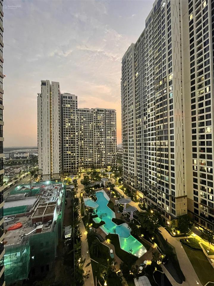 Bán gấp 2 phòng ngủ view hồ bơi 71m² masteri centre point, giá chỉ 4,3 tỷ sổ hồng