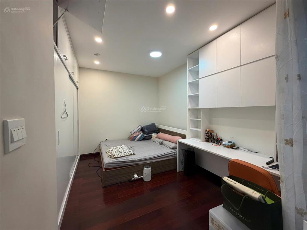 Bán nhanh căn hộ r2 royal city 130m2 3n2wc full nội thất, tầng trung giá cực tốt 12.x tỷ