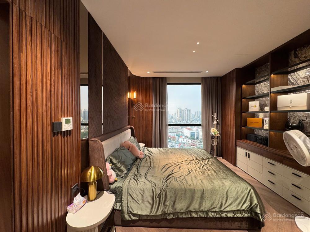 Cần sang nhượng căn hoa hậu royal city 2 ngủ full nội thất cao cấp đẹp như khách sạn