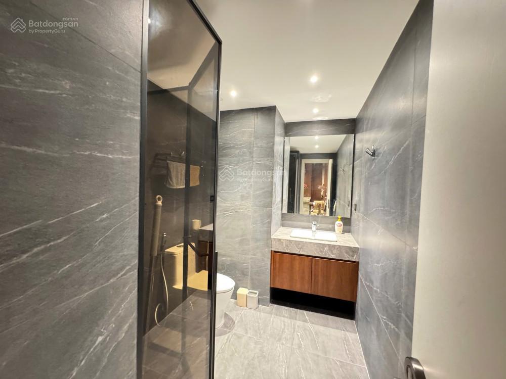 Cần sang nhượng căn hoa hậu royal city 2 ngủ full nội thất cao cấp đẹp như khách sạn