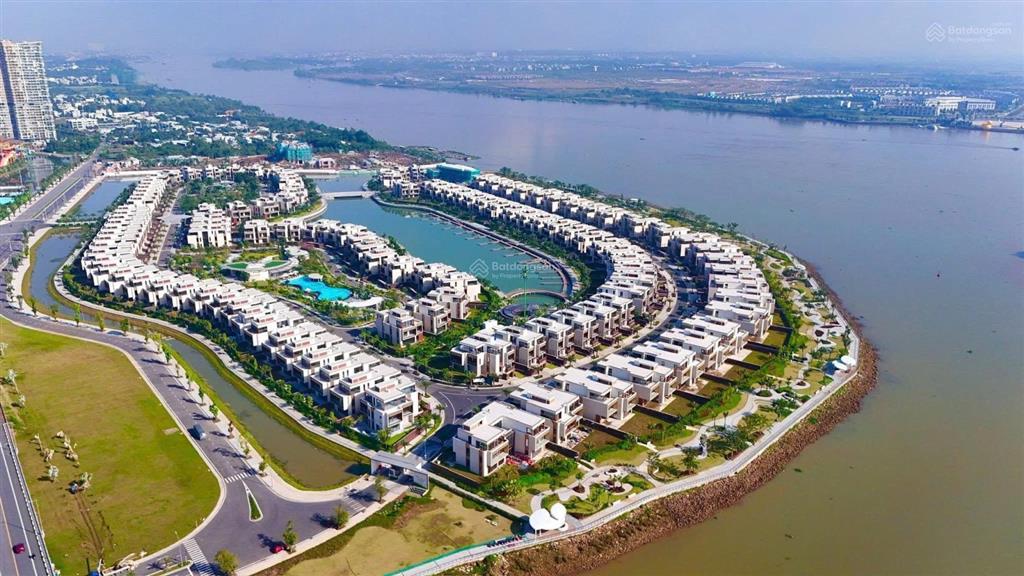 Căn góc 2pn dt 60m² giá 2.9tỷ khu the origami  vinhomes q9 view thoáng mát nhà mới ở ngay