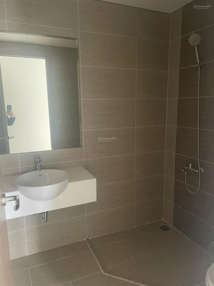 Bán căn 1pn+, giá 2.4 tỷ, dt 47m2, view nhìn trực diện vườn nhật, tòa s6 khu origami  vinhomes q9