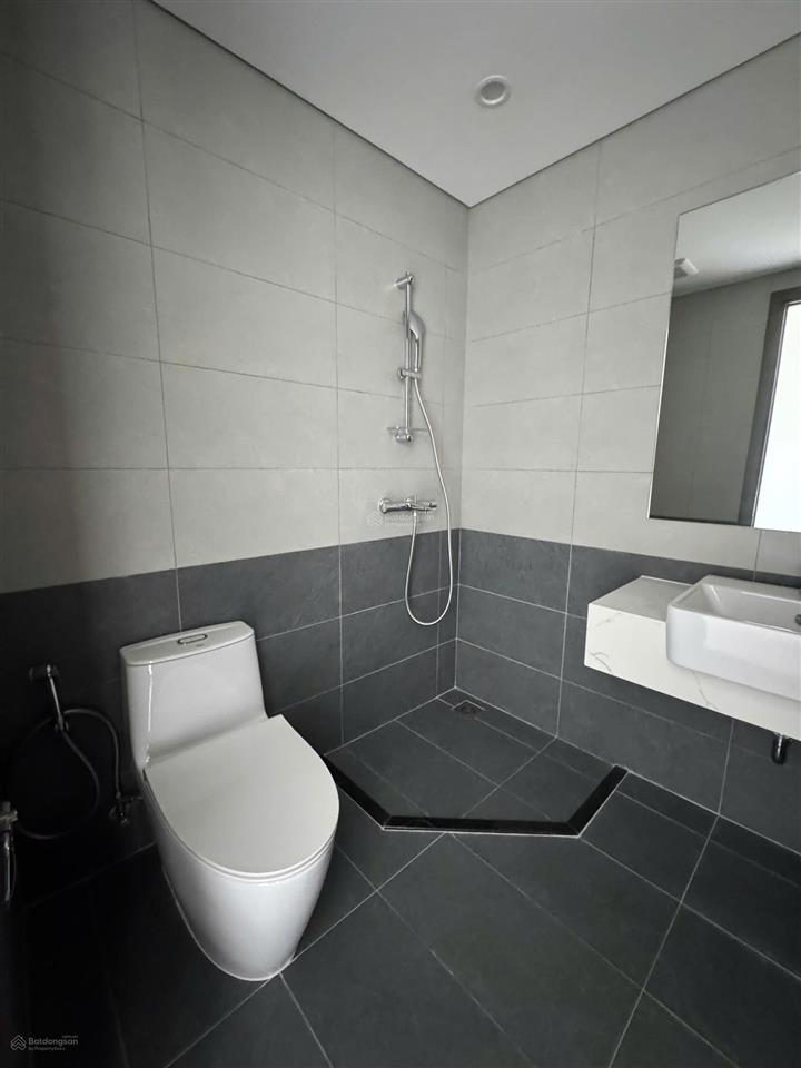 Hiếm có căn 3pn the beverly  vinhomes q9, dt100m2, giá 6.1 tỷ, view đông nam, trực diện công viên