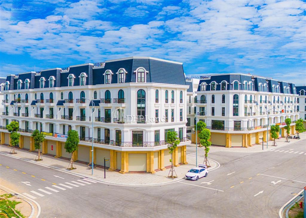 Cắt lỗ căn góc đối diện chung cư  giá hời hoàng huy new city