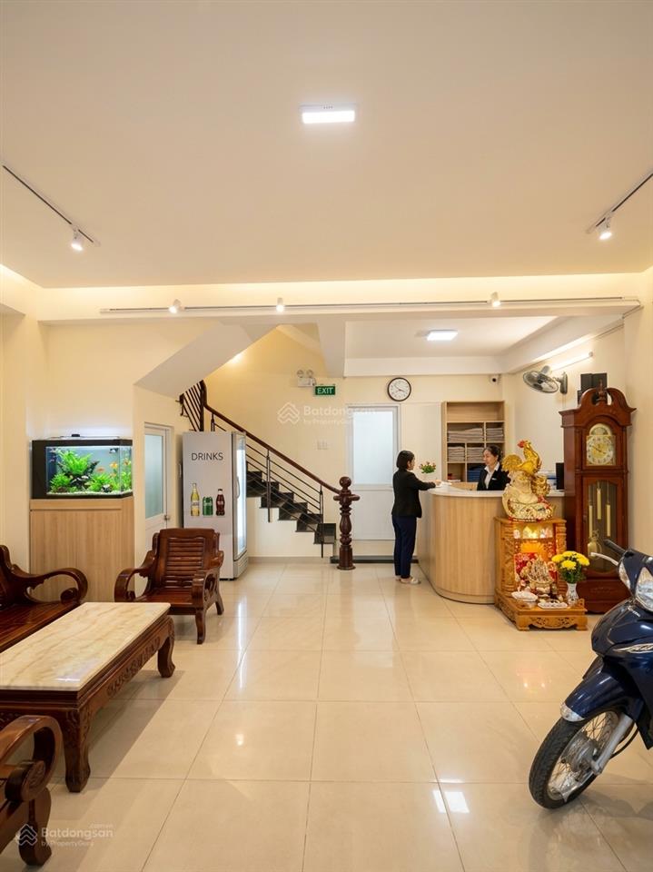 Bán khách sạn 6 tầng quận 7 ngang 6mgiá 23 tỷ dòng tiền 150 triệu/th ngay vincom trần trọng cung