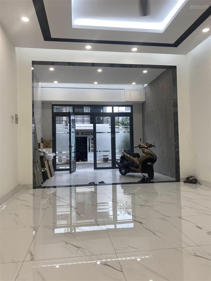Chính chủ bán nhà đường số quận 4. dt 4,5m x 10m. giá 13 tỷ. 4 tầng. gần tân vĩnh, vĩnh hội