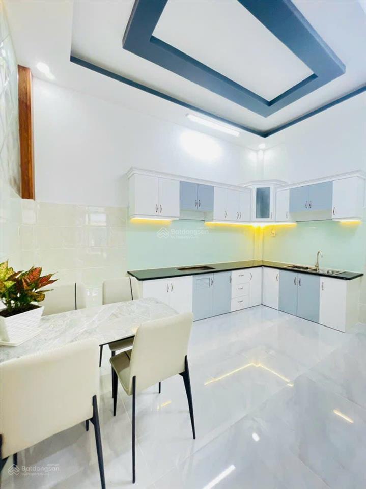 Nhà biệt thự khu trung sơn 10mx20m. giá 35 tỷ. 4 tầng. gần rmit, phú mỹ hưng, himlam. cách q1 3km