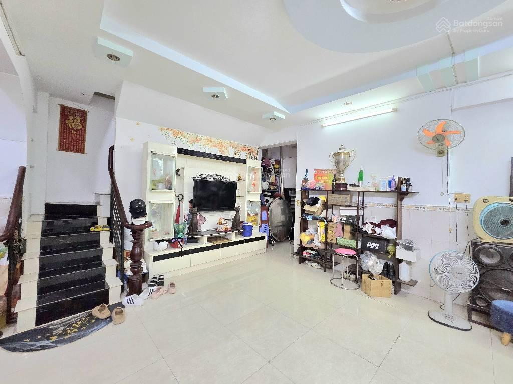 Nhà đs nguyễn thị thập q7. dt 126m2. 8mx16m. giá 32 tỷ. 5 tầng. gần lotte mart, phú mỹ hưng, rmit