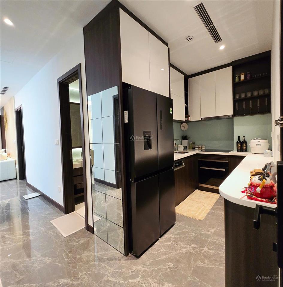 Cho thuê căn hộ 2pn cc gloria số 8 nguyên hồng, đống đa, full nội thất
