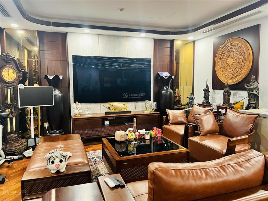 Cho thuê ch 145m² 3pn cc green diamond 93 láng hạ, full nội thất, slot ô tô