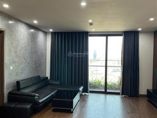 Cho thuê căn hộ 140m2 3pn cc green diamond 93 láng hạ
