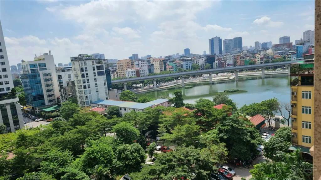 Bán căn góc 130m2 chung cư tân hoàng minh 36 hoàng cầu, đống đa, full đồ, giá tốt