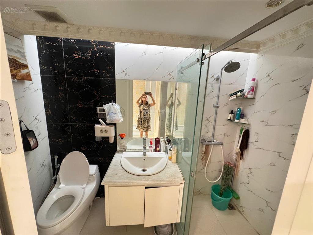 Bán căn góc 130m2 chung cư tân hoàng minh 36 hoàng cầu, đống đa, full đồ, giá tốt