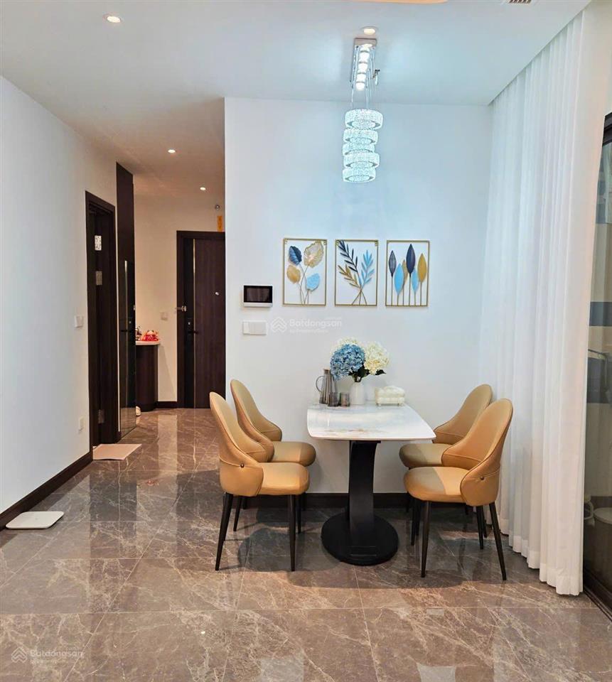 Cho thuê ch 90m2 3pn chung cư gloria số 8 nguyên hồng, full đồ, vào ngay