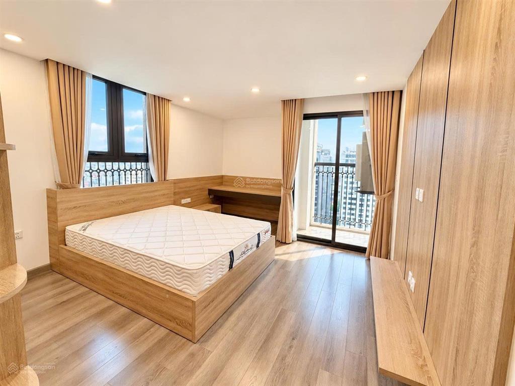 Cho thuê ch 140m 3pn 3wc chung cư tân hoàng minh 36 hoàng cầu. full đồ, vào ở ngay.