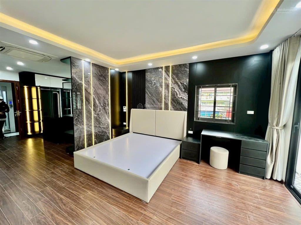 Chính chủ bán nhà pl đền lừ hoàng mai 55m2 6t mt 4,2m nở hậu 19,8 tỷ lô góc ôtô tránh dân trí cao
