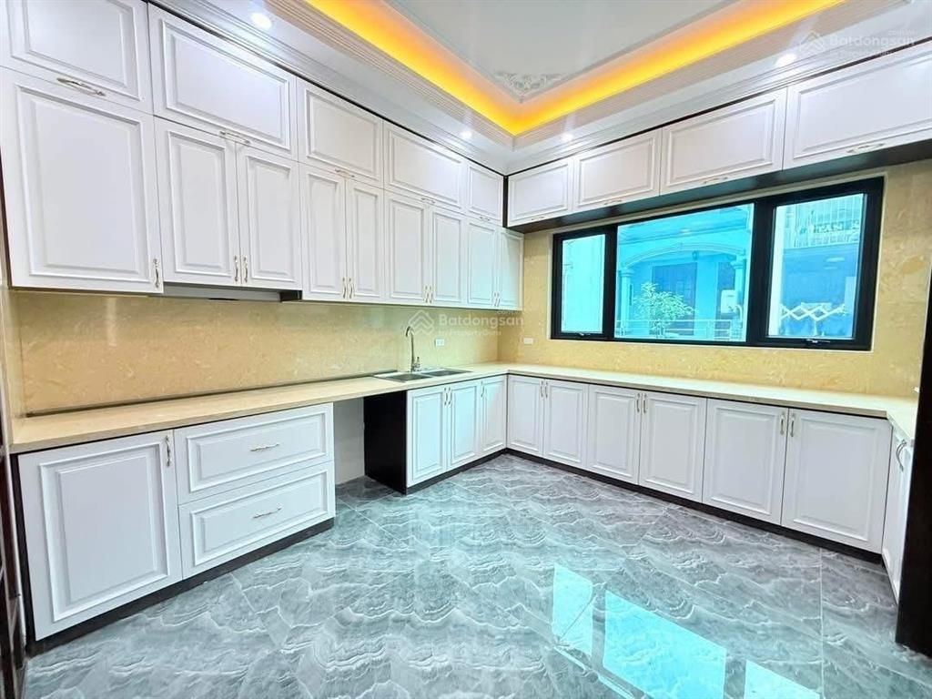 Bán nhà trần đại nghĩa hai bà trưng 45m2 5t mt 5,8m 16 tỷ lô góc ôtô tránh view hồ d/tiền 50tr/th