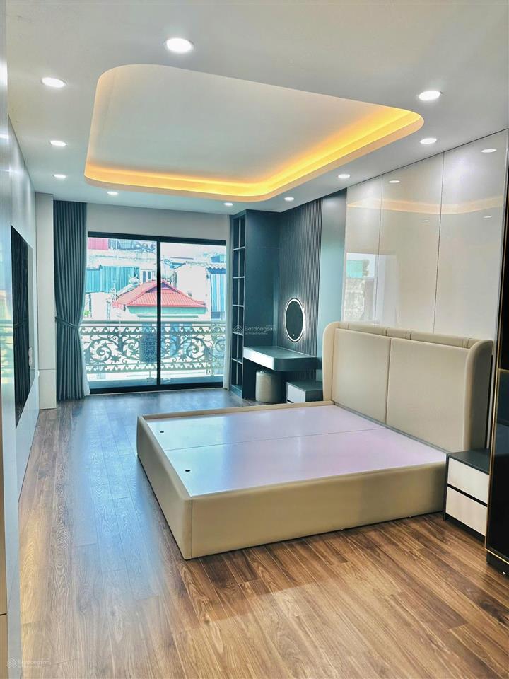 Chính chủ bán nhà phố tân mai hoàng mai 82m2 7 tầng 27 tỷ 4 ôtô tải tránh 2 mặt thoáng nở hậu kd