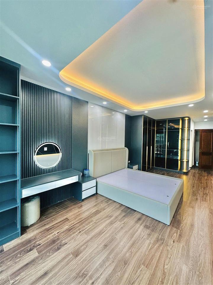 Chính chủ bán nhà phố tân mai hoàng mai 82m2 7 tầng 27 tỷ 4 ôtô tải tránh 2 mặt thoáng nở hậu kd