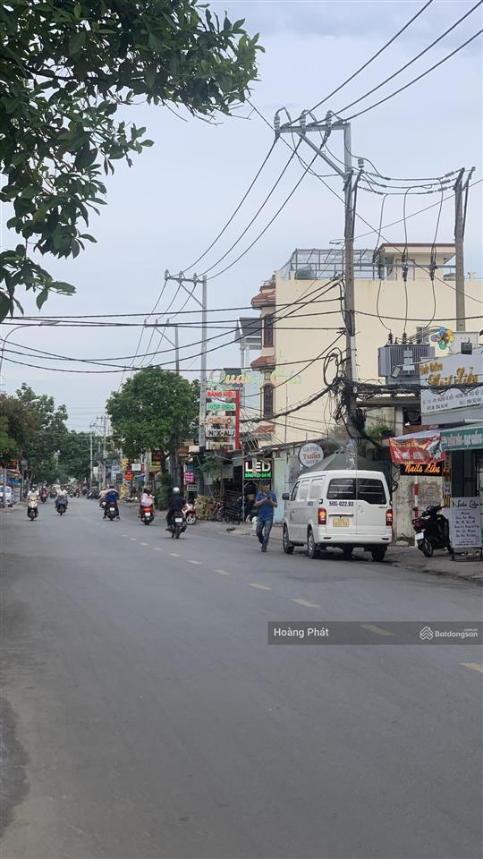 Mặt tiền chợ giãn dân, kinh doanh cực sầm uất, dt 5m x 25m, dòng tiền 20tr/tháng, chỉ 11.2 tỷ