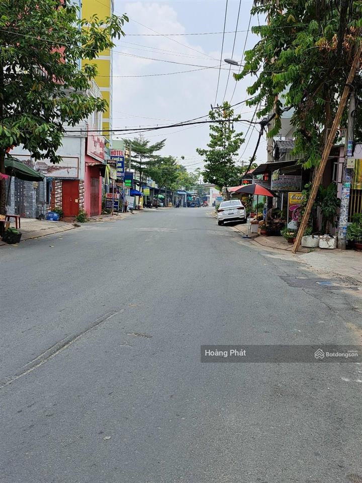 Bán gấp nhà đường huỳnh thị hai, ngay khu trường đh gtvt, (5mx 25m), nhà 2 lầu, chỉ 9.5 tỷ