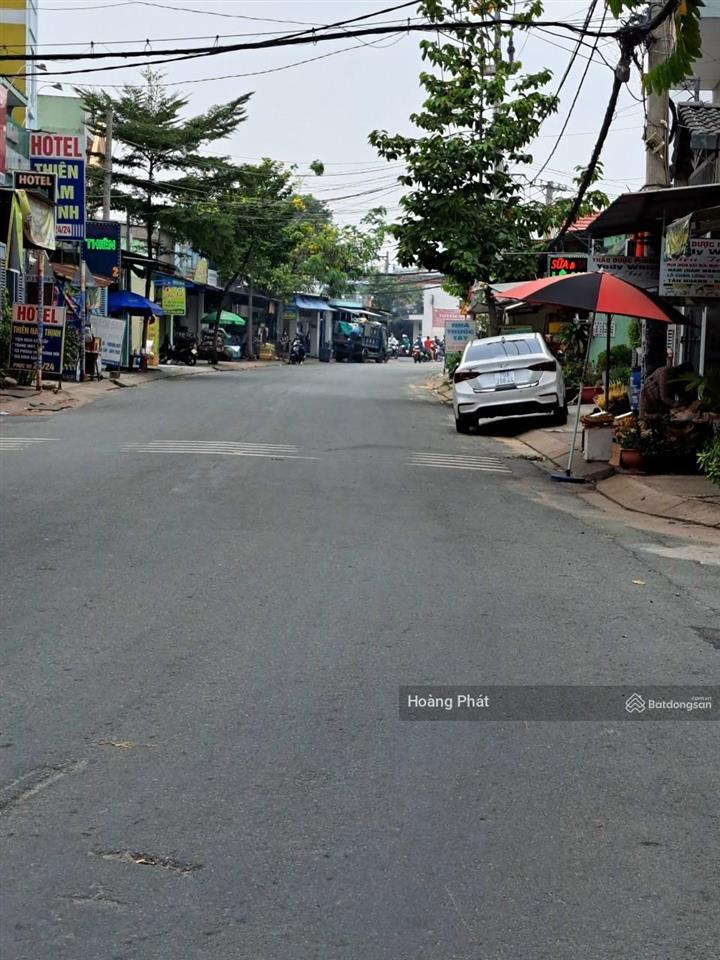 Bán gấp nhà đường huỳnh thị hai, ngay khu trường đh gtvt, (5mx 25m), nhà 2 lầu, chỉ 9.5 tỷ