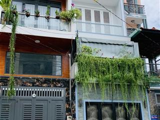 Bán gấp nhà đường huỳnh thị hai, ngay khu trường đh gtvt, (5mx 25m), nhà 2 lầu, chỉ 9.5 tỷ