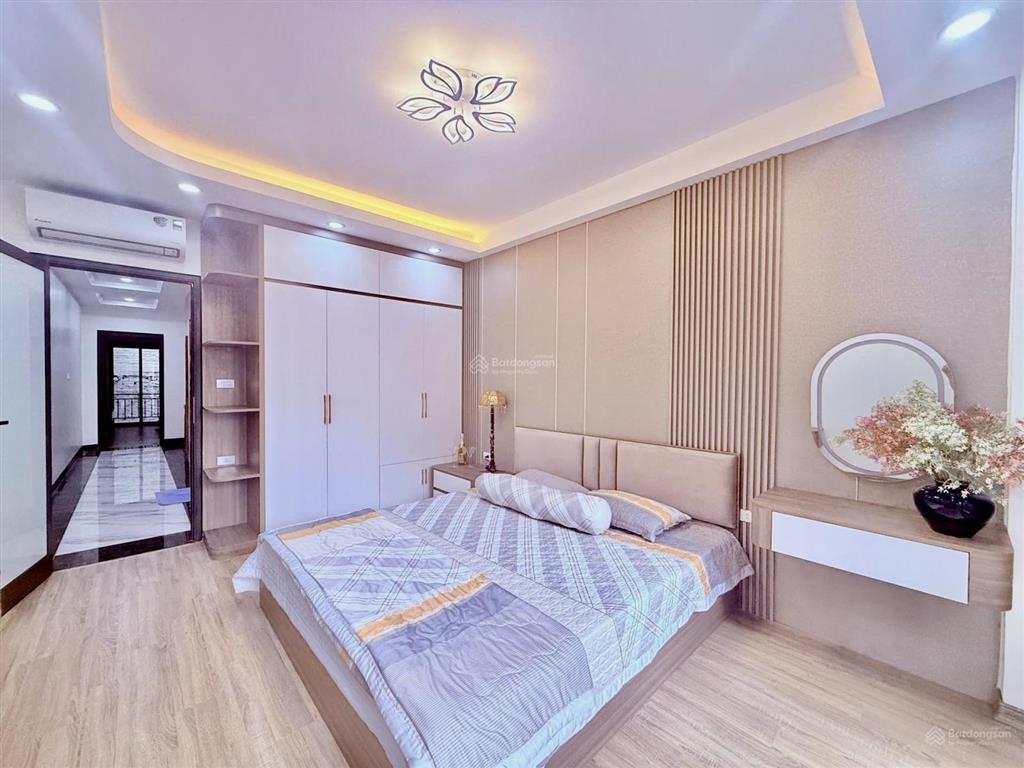 ( sốc )bán nhà phố nguyễn sơn long biên63m 5 tầng thang máy thiết kế hiện đại chỉ 13,8 tỷ