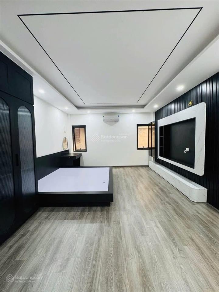 Nhà phố nguyễn sơn  long biên  55m  oto đỗ cửa dân xây 5 tầng chắc chắn 12,8 tỷ