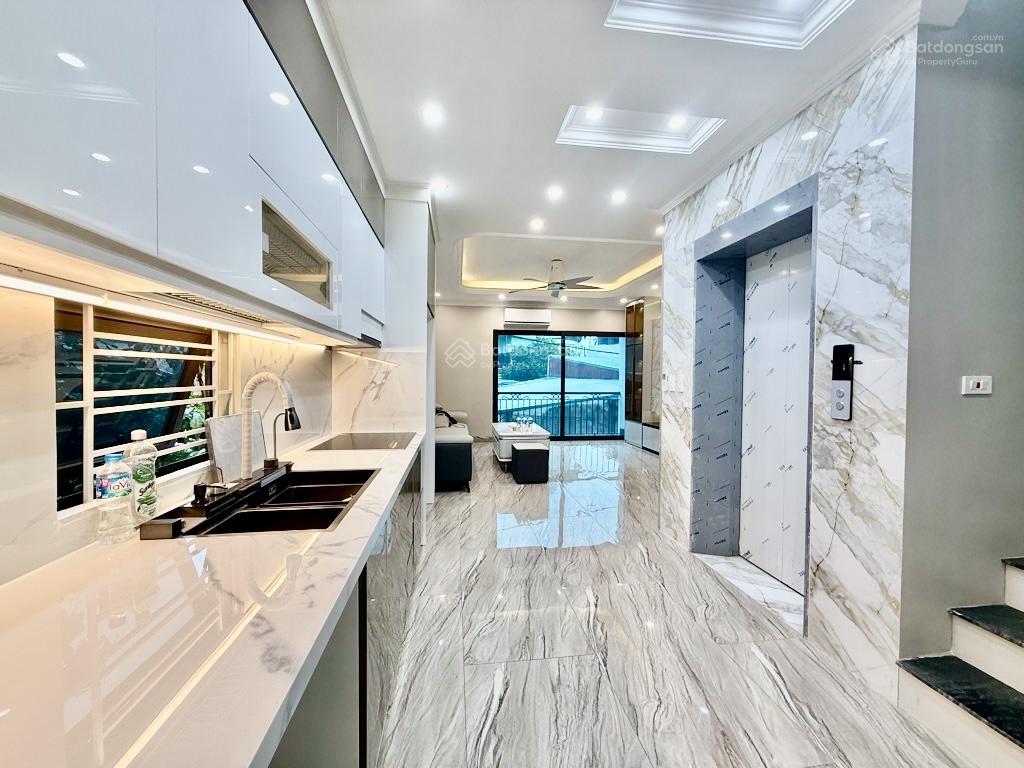 (hiếm) nhà ở trung tâm cổ linh 6 tầng thang máy, đường oto tránh, sổ đỏ nở hậu, vị trí đắc địa