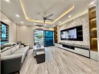 (hiếm) nhà ở trung tâm cổ linh 6 tầng thang máy, đường oto tránh, sổ đỏ nở hậu, vị trí đắc địa
