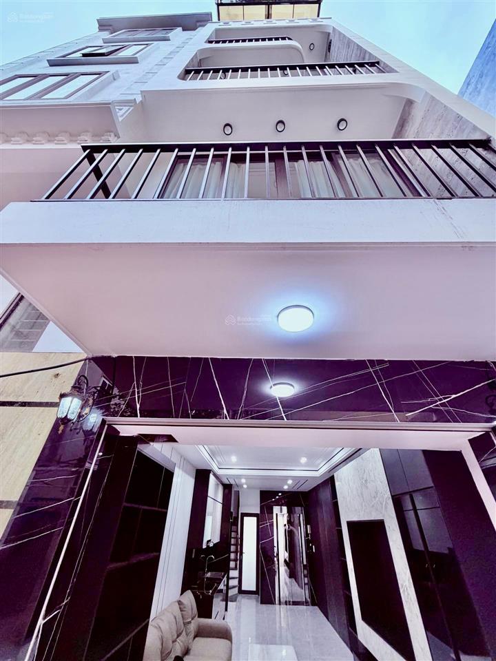 Nhà ở phố chu huy mânlong biên60m25 tầng thay máyở sướng tiền năng tăng giá chỉ 9,6 tỷ