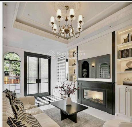 Nhà phố ngọc lâm  lô góc 2 mặt tiền  vị trí đắc địa  50m2  ô tô vào nhà  sổ đỏ hoa hậu