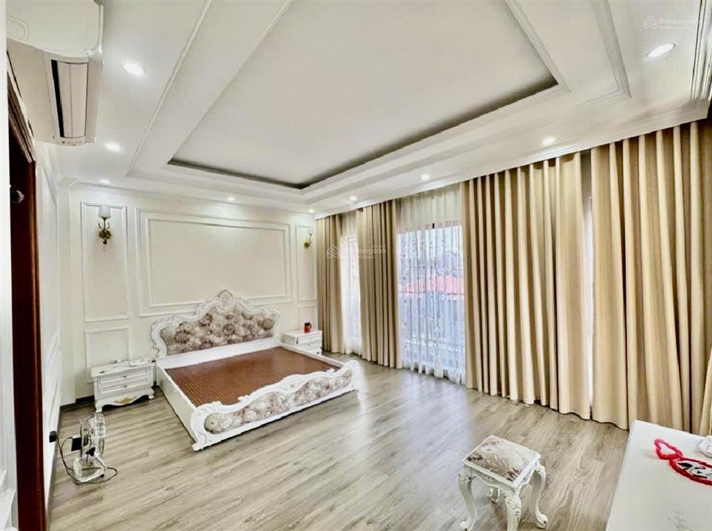 Lô góc 3 thoáng tổng diện tích lên tới 70m2  thiết kế cực đẹp gara ô tô kinh doanh tốt  13,9 tỷ
