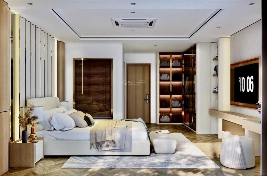 Nhà phố hồng tiếntrung tâm long biên 57m7 tầng thang máygara oto 7 chỗ vị trí đắc địa 24,5 tỷ