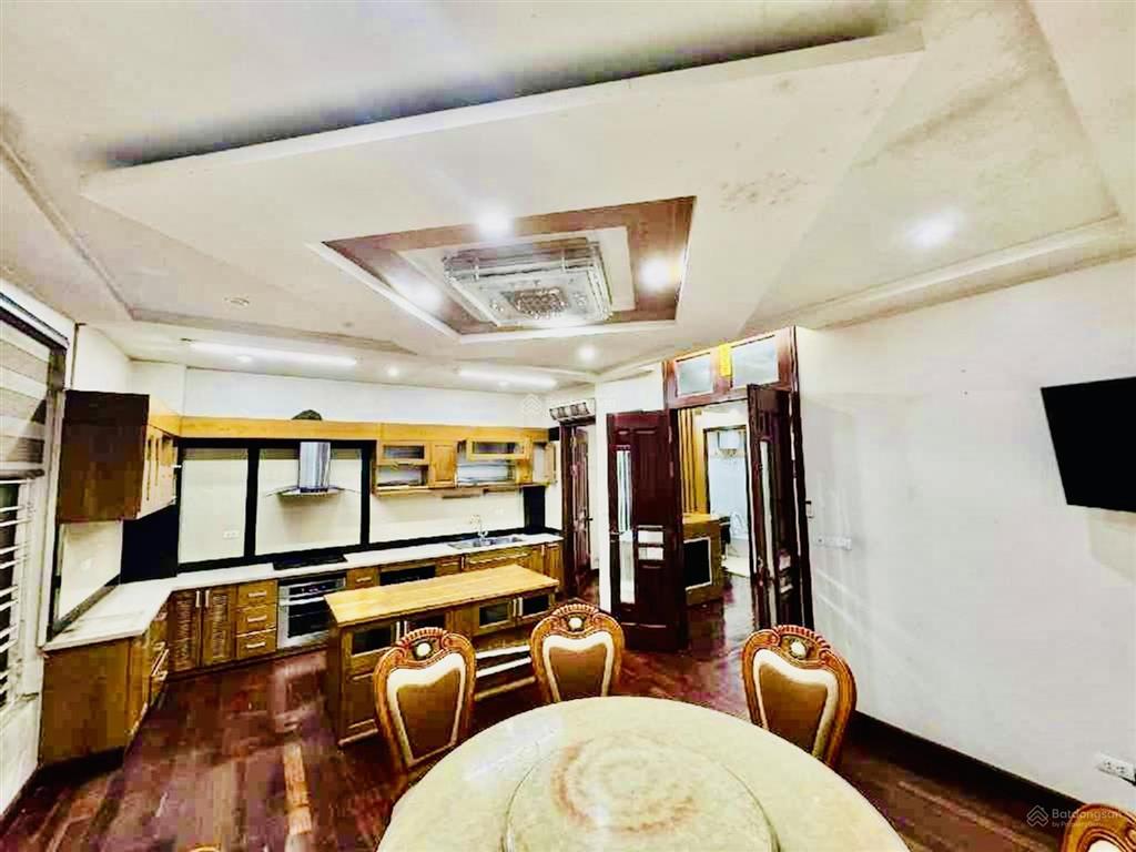 Nhà ngay phố hồng tiến, bồ đề | 111m  7 tầng thang máy  ô tô tránh | gara | mặt tiền 7m  36,5 tỷ