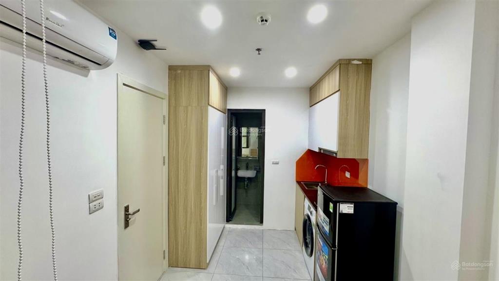 Nguyễn văn cừ 120m2 29 tỷ chung cư mini 8 tầng thang máy dòng tiền khủng không dưới 140tr/ tháng