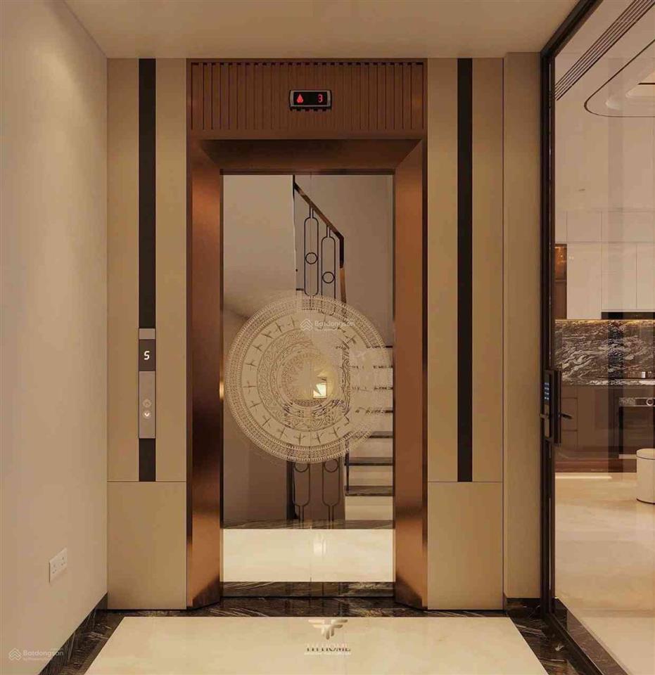 Nhà phố ngọc lâm 130m 7 tầng thang máy ô tô tránh kinh doanh tốt  43,2 tỷ