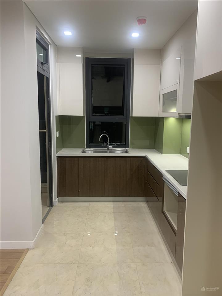 Bán căn hộ 4 ngủ 3wc tòa the legend tower 109 nguyễn tuân  186,5m2