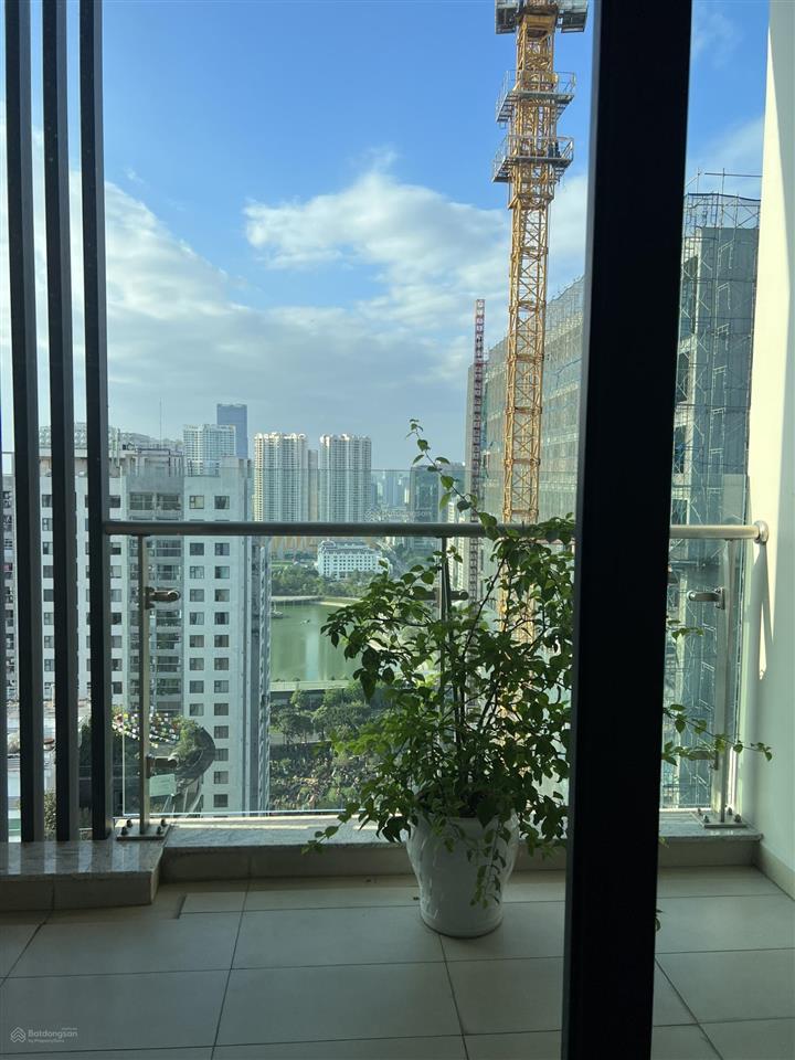 Bán căn hộ 4 ngủ 3wc tòa the legend tower 109 nguyễn tuân  186,5m2