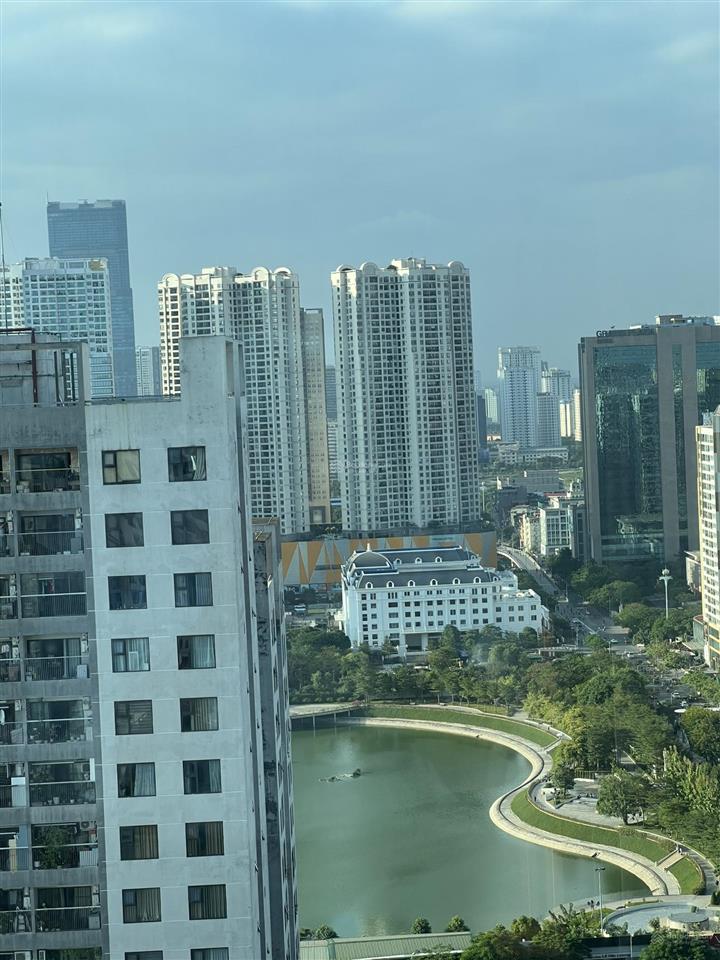 Bán căn hộ 4 ngủ 3wc tòa the legend tower 109 nguyễn tuân  186,5m2