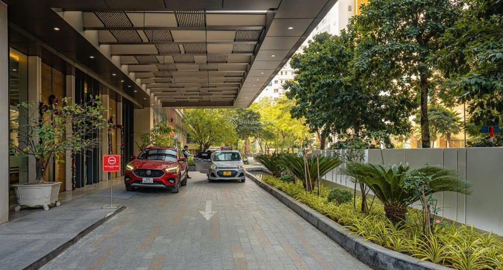 Bán căn hộ 4 ngủ 3wc tòa the legend tower 109 nguyễn tuân  186,5m2